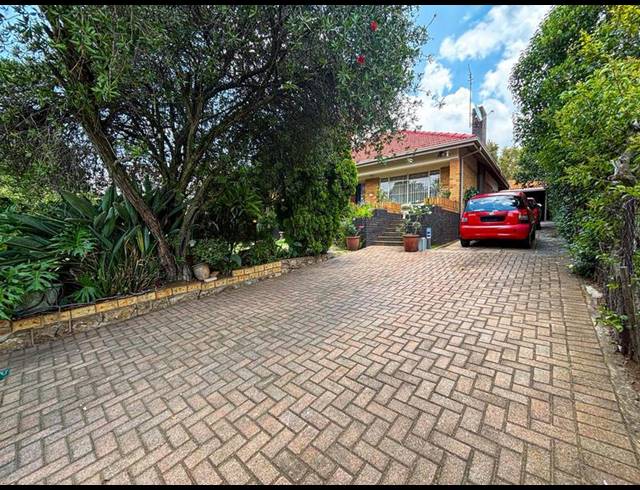 4 BEDROOM HOUSE FOR SALE IN LINMEYER